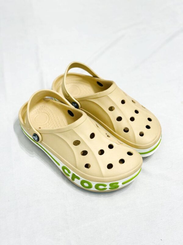 CROCS