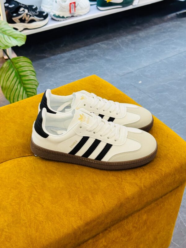 SAMBA WHITE/BLACK