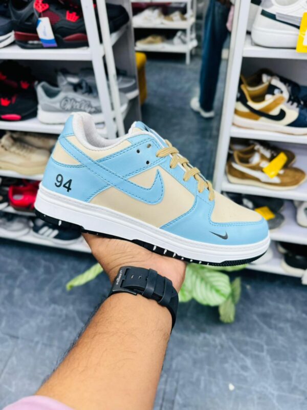 NIKE BLUE