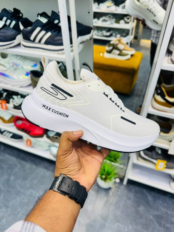 SKECHERS WHITE