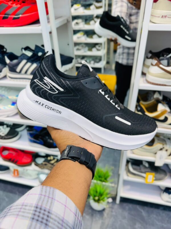 SKECHERS BLACK