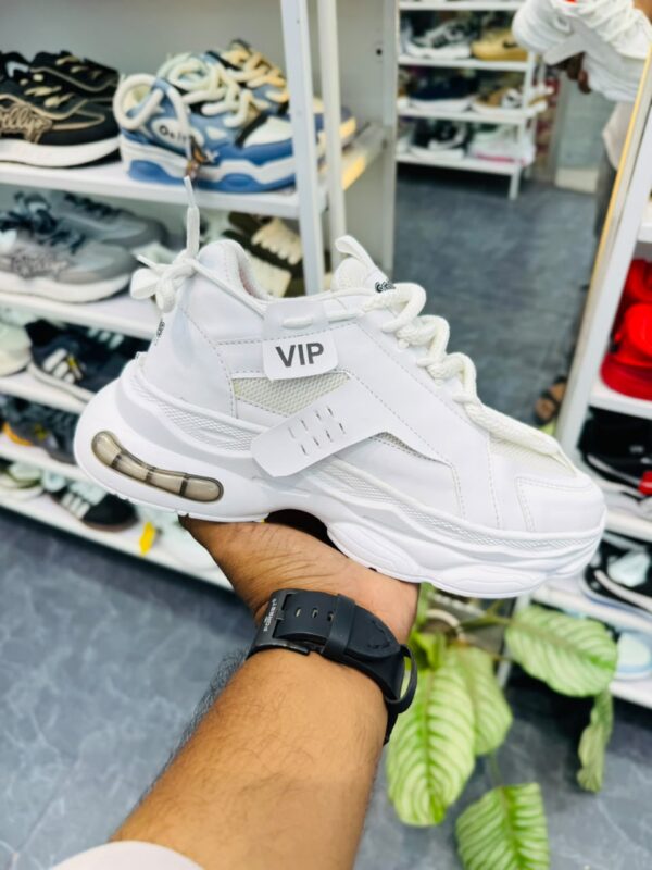 VIP WHITE